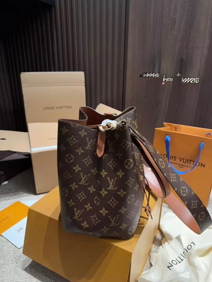 LV Neonoe Bucket Bag