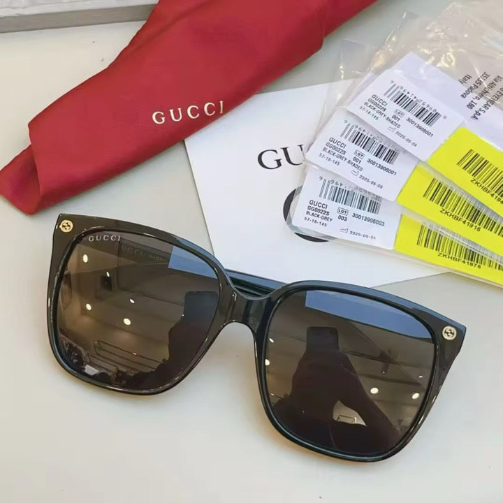 GG Sunglasses -Black