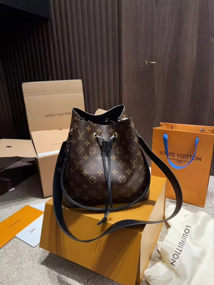 LV Neonoe Bucket Bag