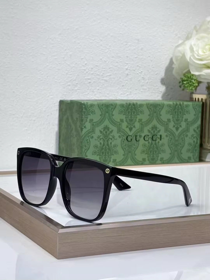 GG Sunglasses -Black