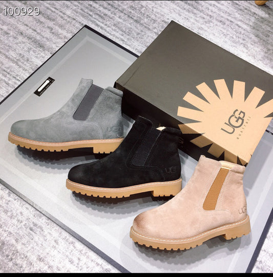 UGG Chelsea Boots