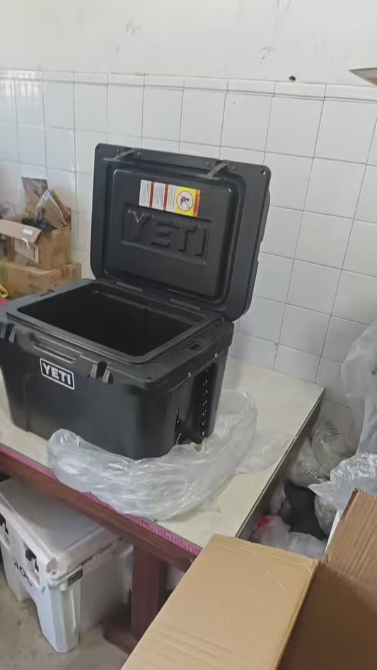 Y Hard Top Cooler